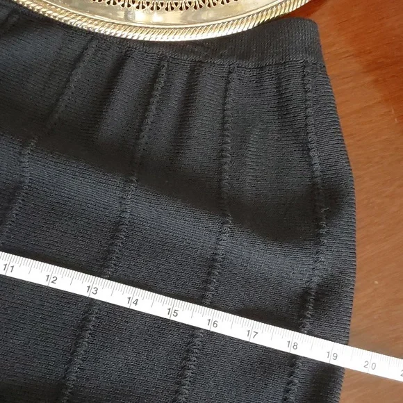 St John Semi Flare. Med Weight Knit. - Picture 8 of 8